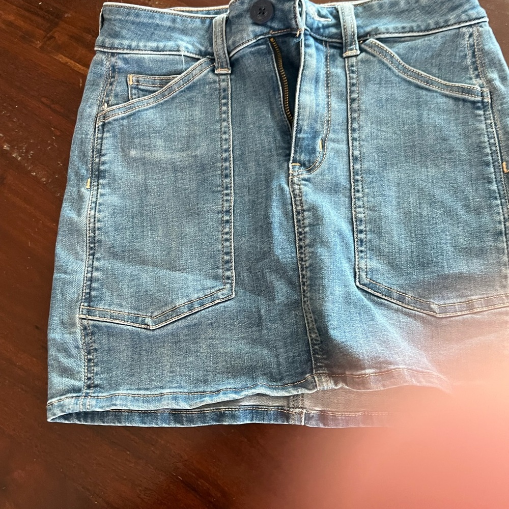 American eagle jean skirt